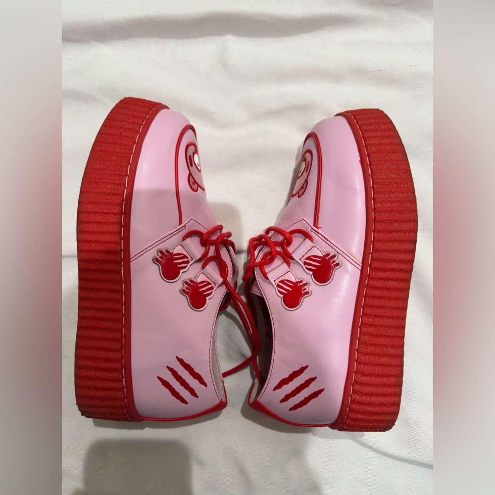 Women’s strange cvlt shoes size 6